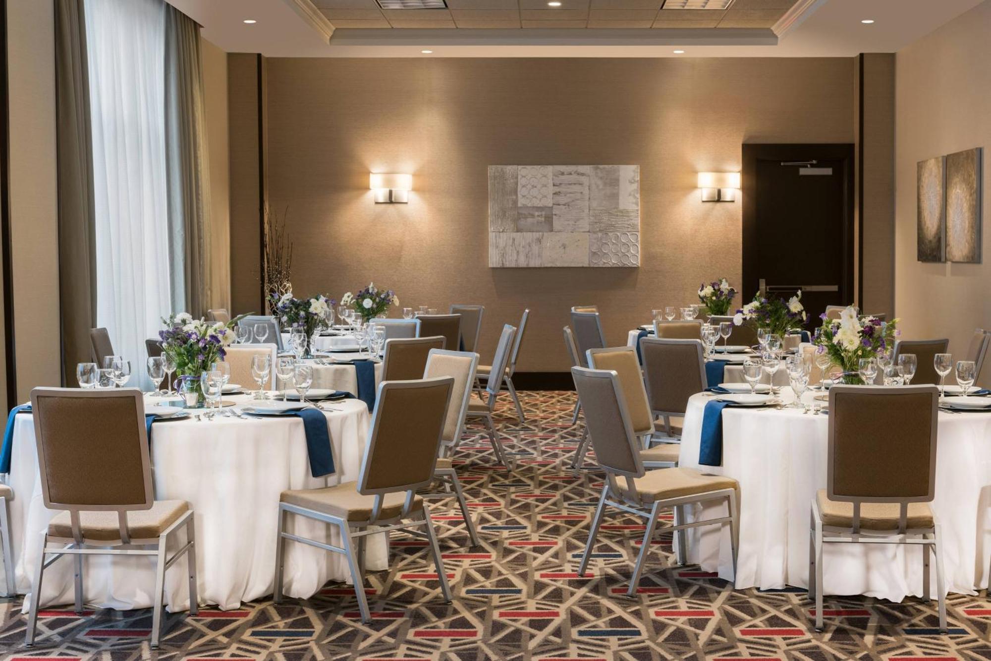 Residence Inn By Marriott Boston Нидем Экстерьер фото