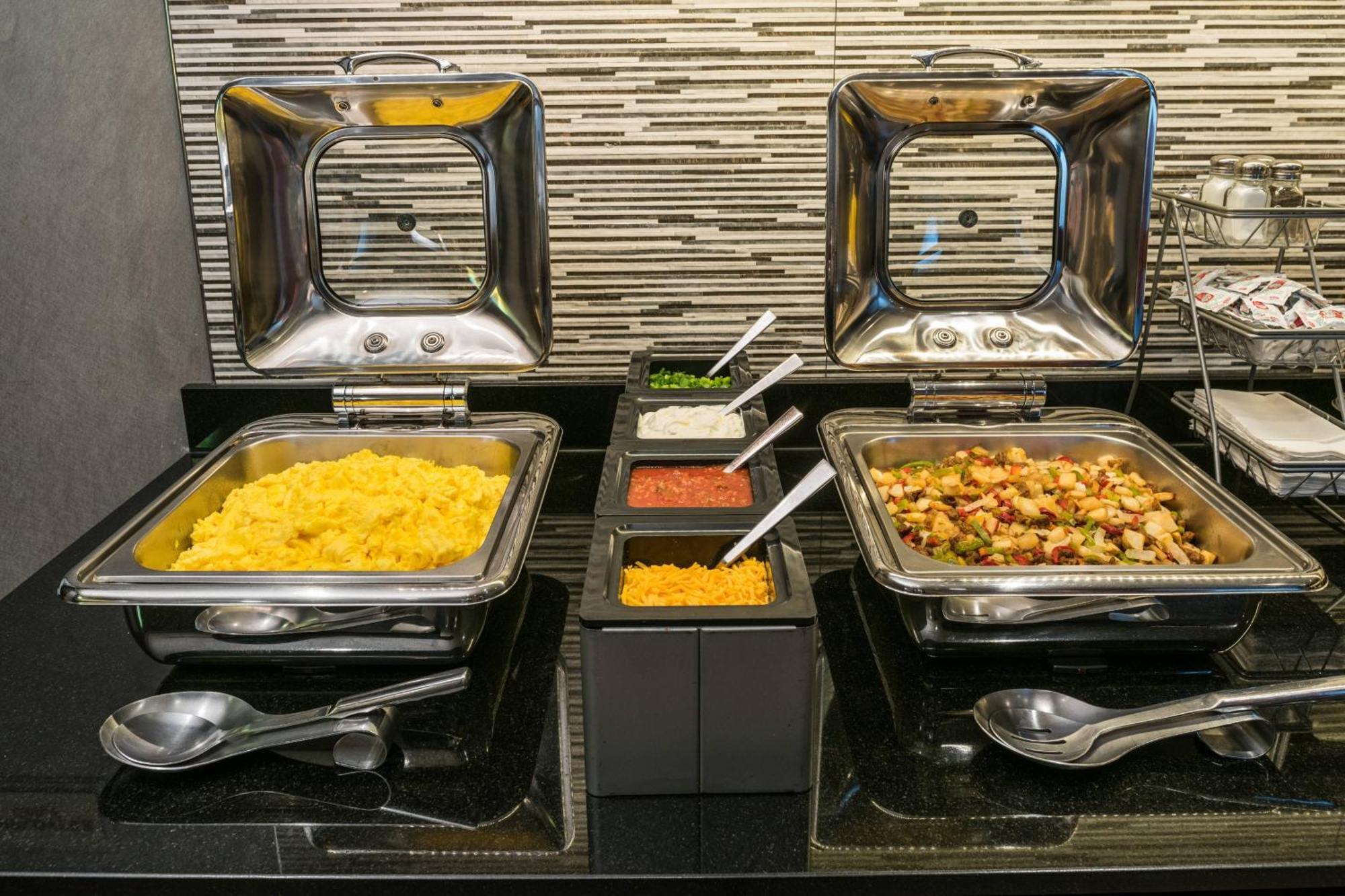 Residence Inn By Marriott Boston Нидем Экстерьер фото