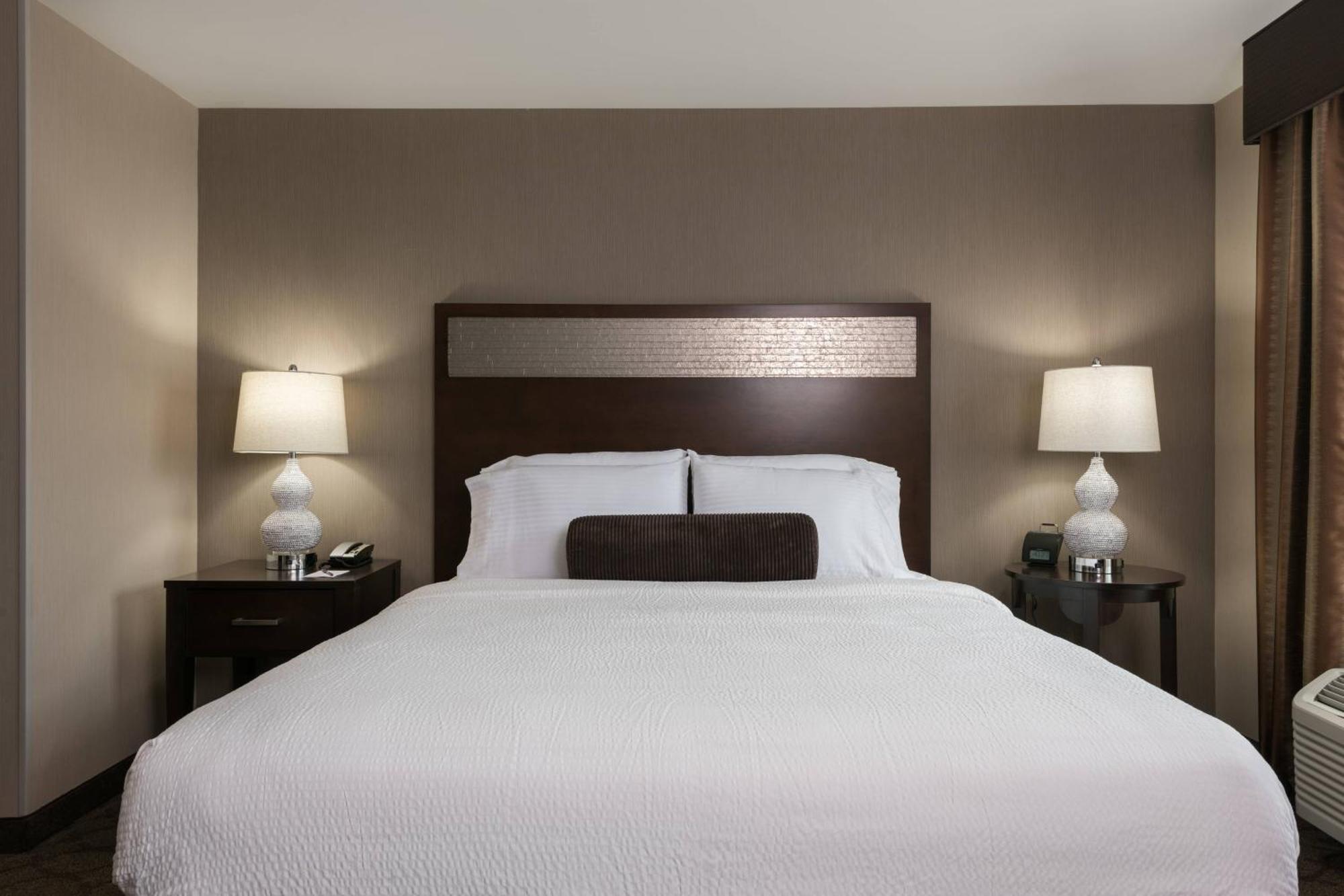 Residence Inn By Marriott Boston Нидем Экстерьер фото