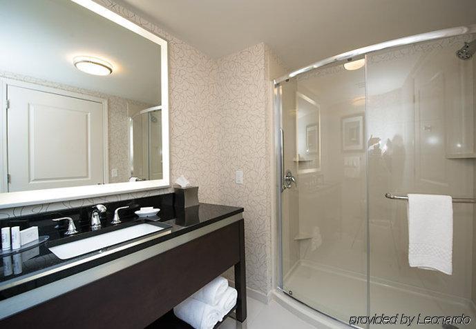 Residence Inn By Marriott Boston Нидем Экстерьер фото